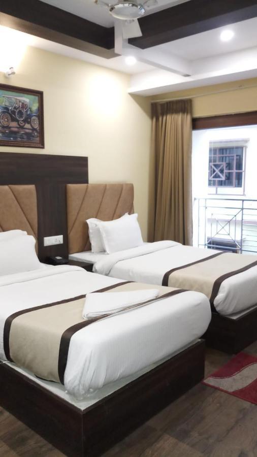 Hotel Royal City Siliguri Exteriör bild
