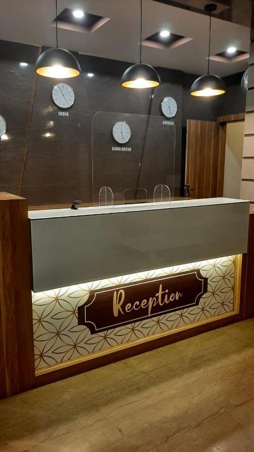 Hotel Royal City Siliguri Exteriör bild